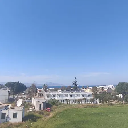 Diamond Deluxe Pool&bar