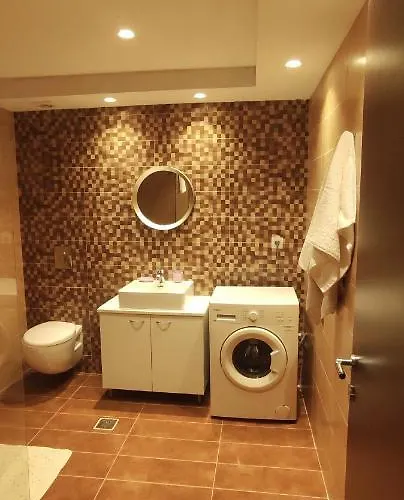 Diamond Deluxe Pool&bar شقة