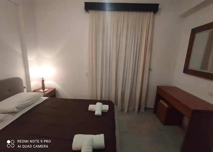 Diamond Deluxe Pool&bar *