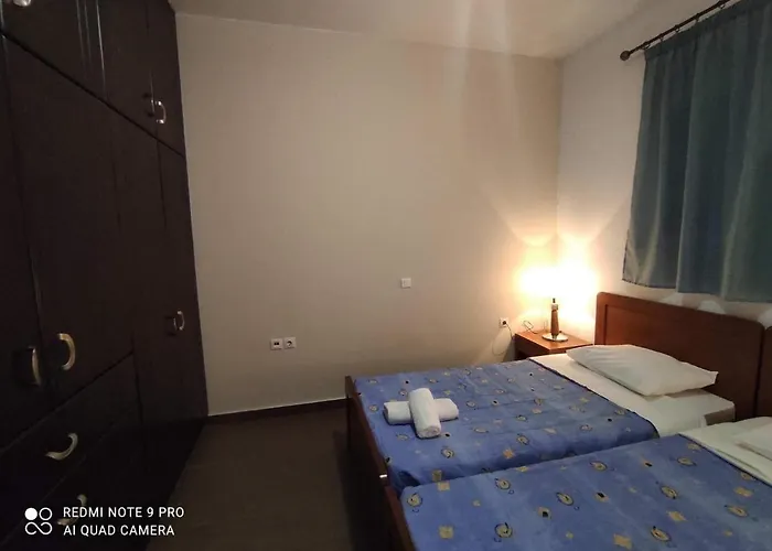 Diamond Deluxe Pool&bar ماستيخاري