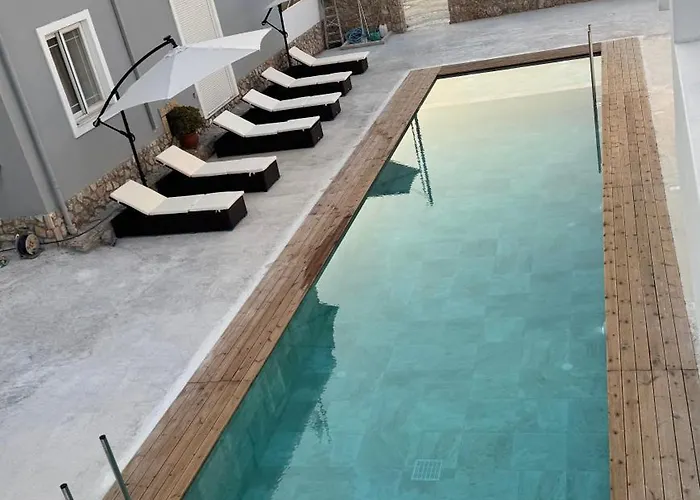 Diamond Deluxe Pool&bar * ماستيخاري