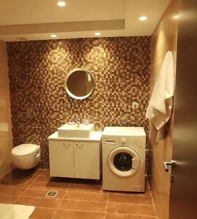 Diamond Deluxe Pool&bar Apartament