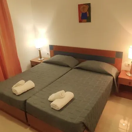 Diamond Deluxe Pool&bar Mastihari