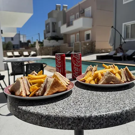 Diamond Deluxe Pool&bar Apartament