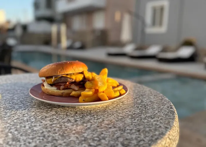 Diamond Deluxe Pool&bar Apartman *